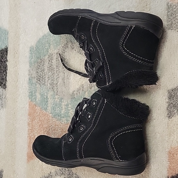 Earth Origins Black Suede Ankle Boots Size 8 - Picture 9 of 9